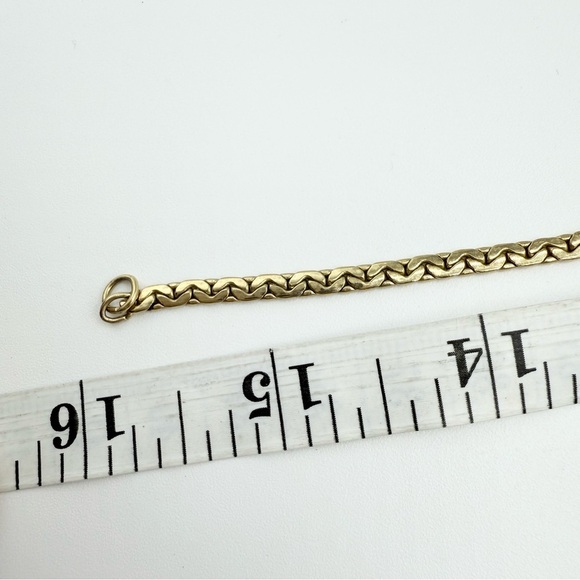 Vintage AVON Goldtone Green Enamel Butterfly - Picture 8 of 8